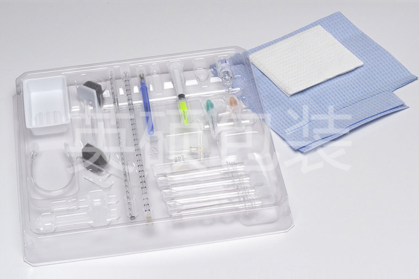 PET注射器医用吸塑盒.jpg